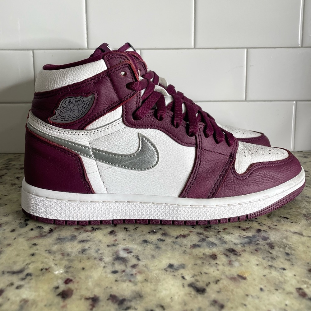 Nike Air Jordan 1 Retro High OG Bordeaux Men’s Size 7.5